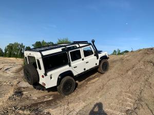 Land Rover Defender 110 by Osprey Custom Cars 1993 года 